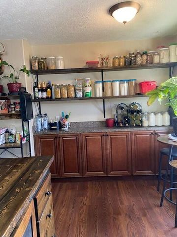 979 Walnut Grove School Road, Waynesburg, KY 40489