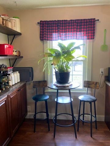 979 Walnut Grove School Road, Waynesburg, KY 40489