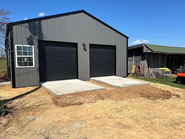 979 Walnut Grove School Road, Waynesburg, KY 40489