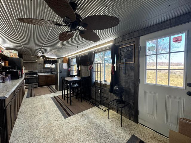 979 Walnut Grove School Road, Waynesburg, KY 40489