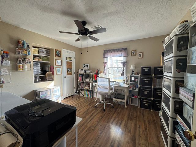 979 Walnut Grove School Road, Waynesburg, KY 40489