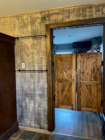 979 Walnut Grove School Road, Waynesburg, KY 40489