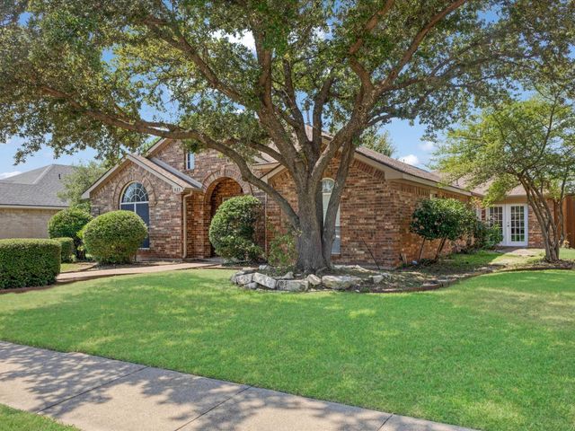 823 Ashley Place, Mesquite, TX 75181