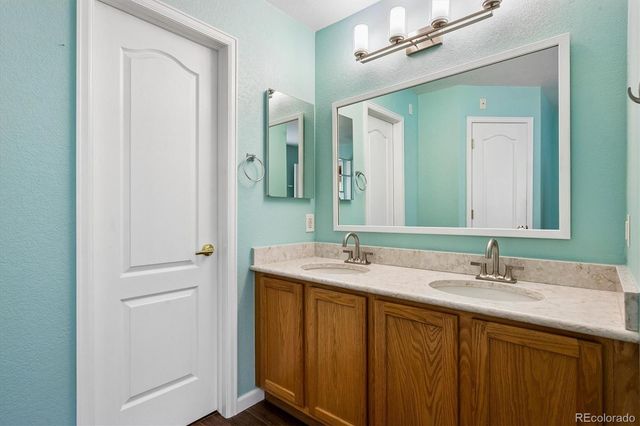 21147 Hawthorne Lane, Parker, CO 80138