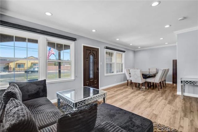 8139 Jellico Avenue, Northridge, CA 91325