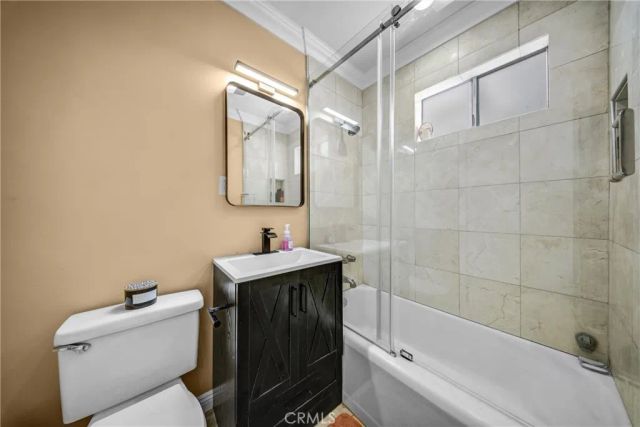 8139 Jellico Avenue, Northridge, CA 91325