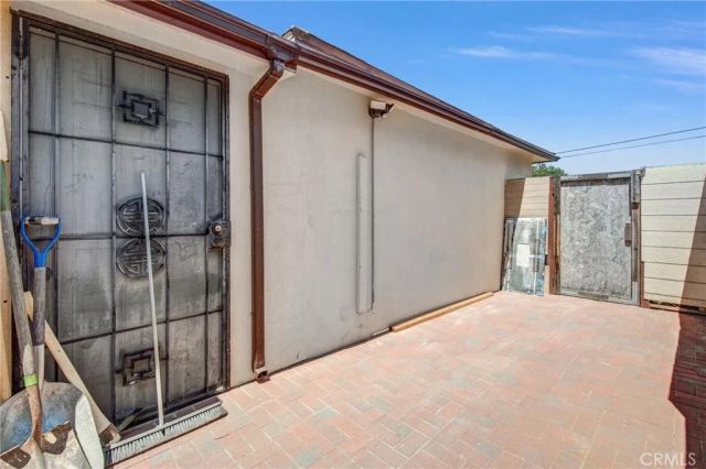 8139 Jellico Avenue, Northridge, CA 91325