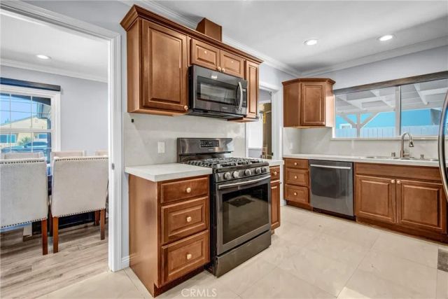 8139 Jellico Avenue, Northridge, CA 91325
