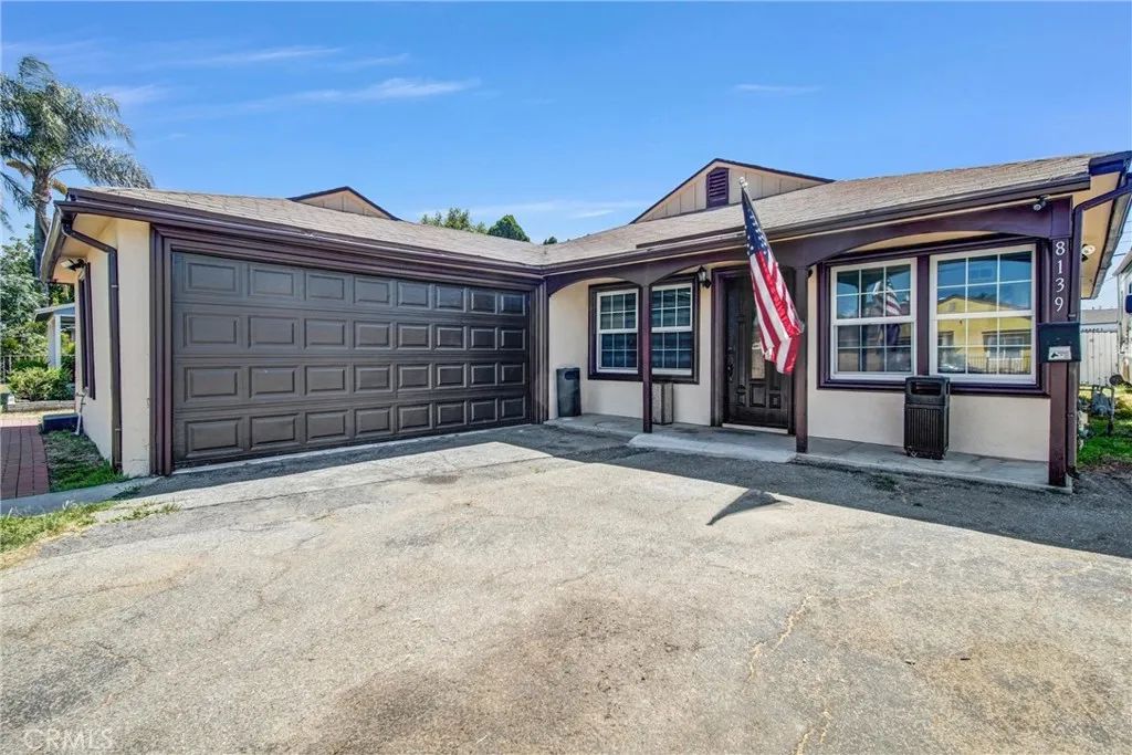 8139 Jellico Avenue, Northridge, CA 91325