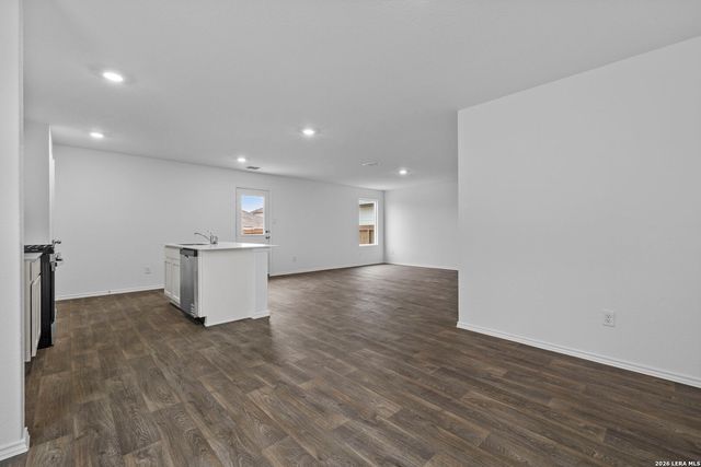 12540 Spoor Vly, Converse, TX 78109