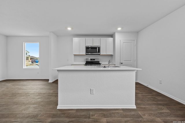 12540 Spoor Vly, Converse, TX 78109