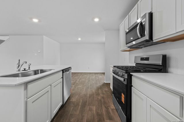 12540 Spoor Vly, Converse, TX 78109