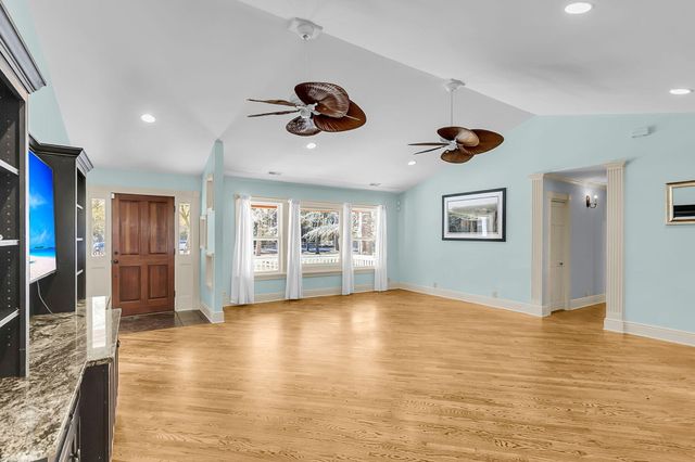 6911 Buckhorn Road, Ravenel, SC 29470