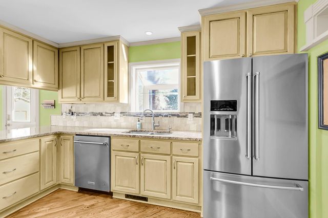 6911 Buckhorn Road, Ravenel, SC 29470