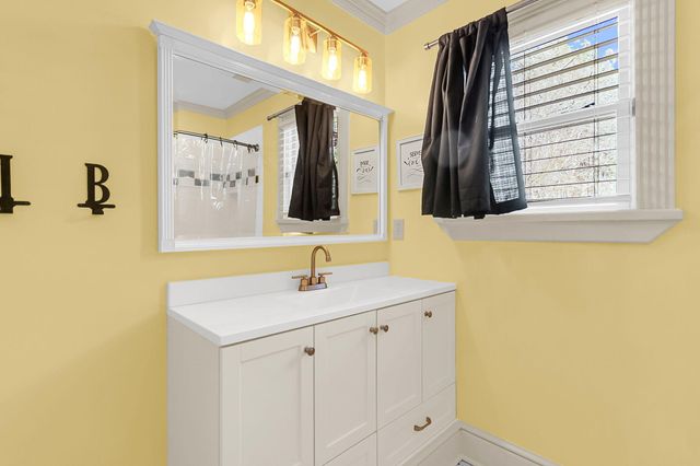 6911 Buckhorn Road, Ravenel, SC 29470