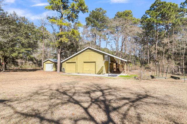 6911 Buckhorn Road, Ravenel, SC 29470