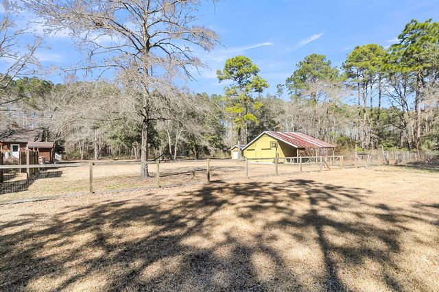 6911 Buckhorn Road, Ravenel, SC 29470