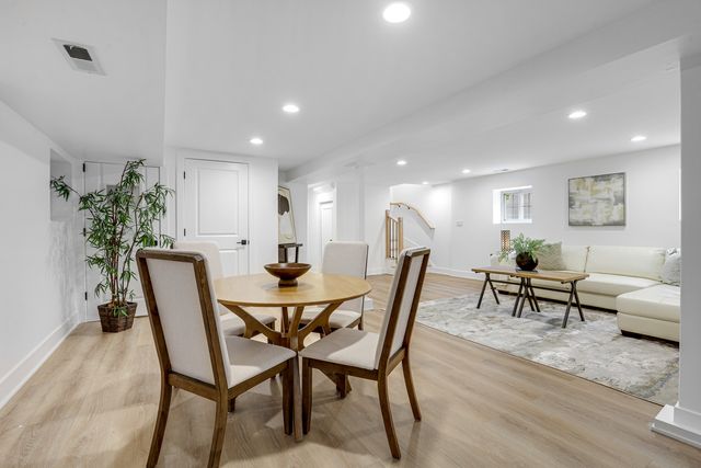 4915 N Kostner Avenue, Chicago, IL 60630