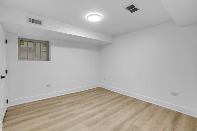 4915 N Kostner Avenue, Chicago, IL 60630