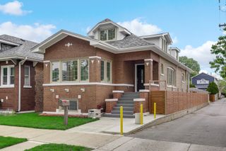 4915 N Kostner Avenue, Chicago, IL 60630