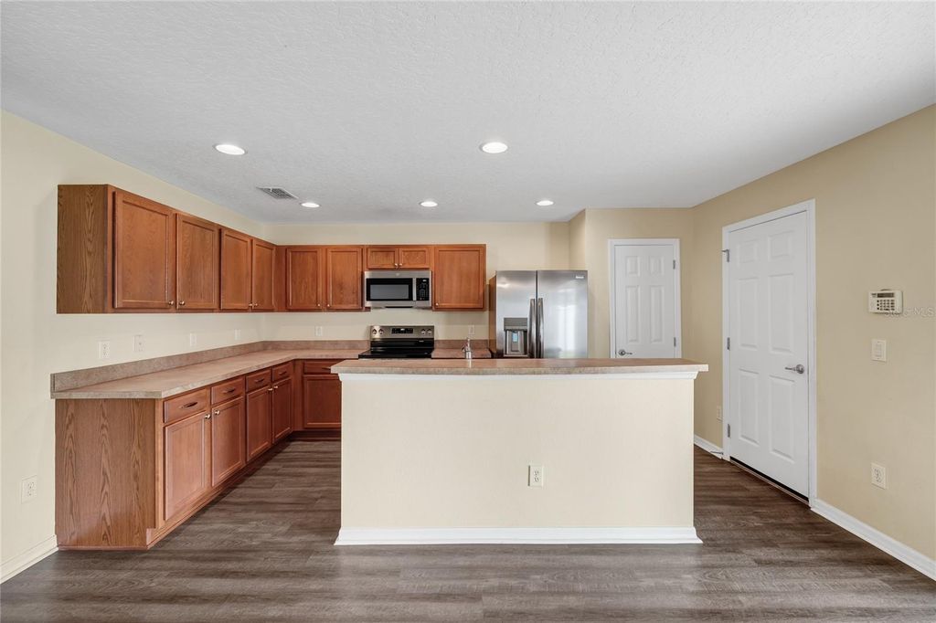 Image 12 of property listing at 13812 CEPHEUS DRIVE, Orlando, FL 32828