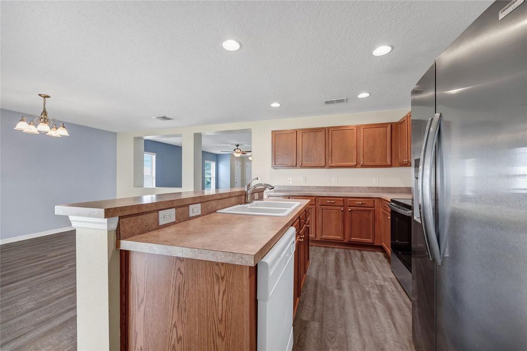 Image 16 of property listing at 13812 CEPHEUS DRIVE, Orlando, FL 32828