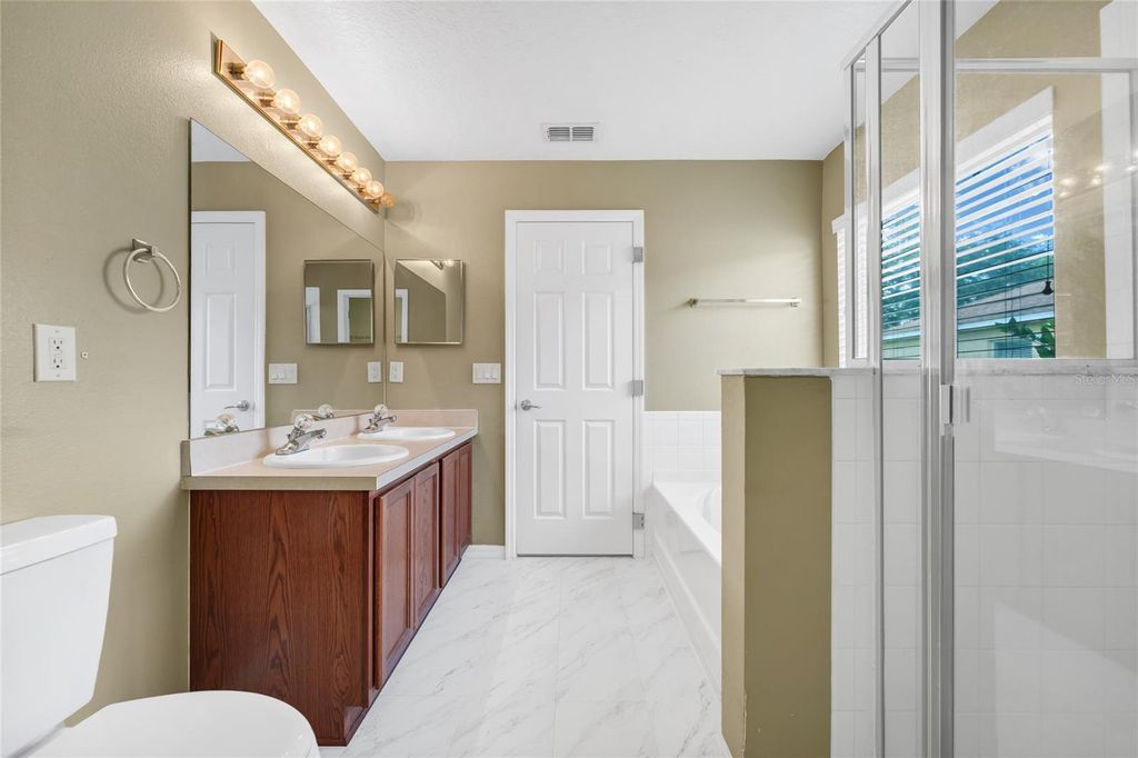 Image 24 of property listing at 13812 CEPHEUS DRIVE, Orlando, FL 32828