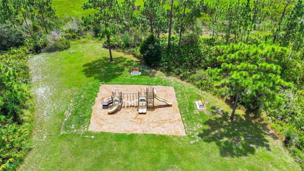 Image 38 of property listing at 13812 CEPHEUS DRIVE, Orlando, FL 32828