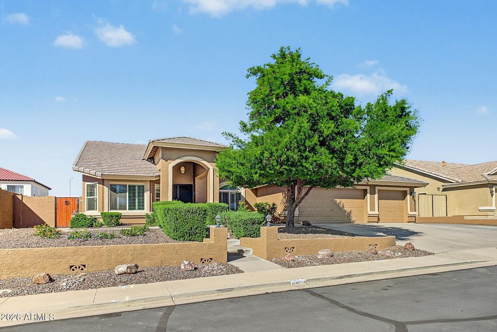 6904 E Minton Street, Mesa, AZ 85207