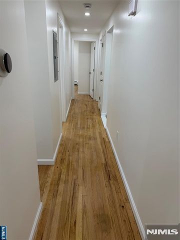 322 Roosevelt Avenue, Lyndhurst, NJ 07071