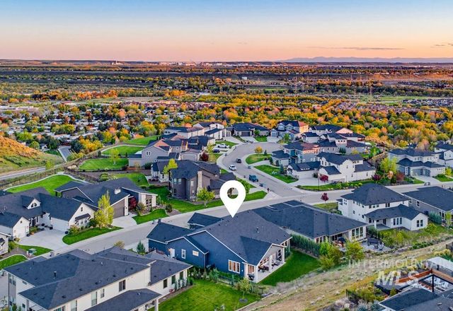 6004 E Hootowl Dr, Boise, ID 83716