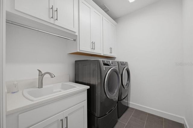 3101 MALTA AVENUE, Wesley Chapel, FL 33543