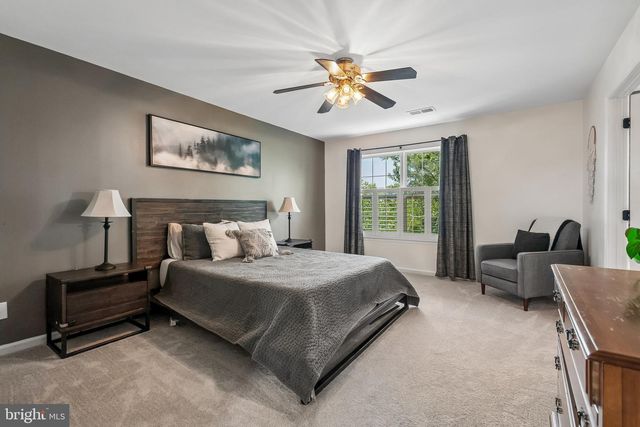 13368 COLCHESTER FERRY PL, Woodbridge, VA 22191