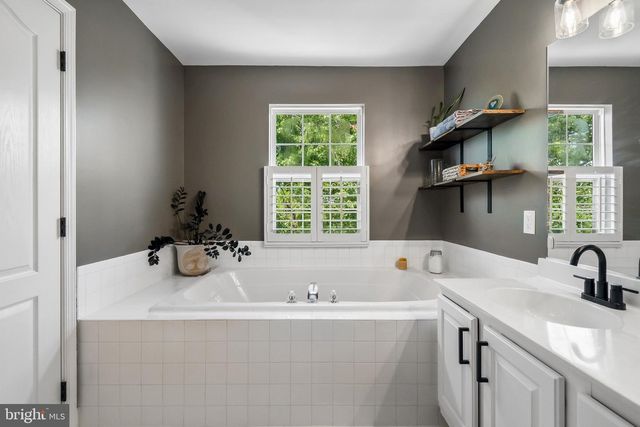 13368 COLCHESTER FERRY PL, Woodbridge, VA 22191