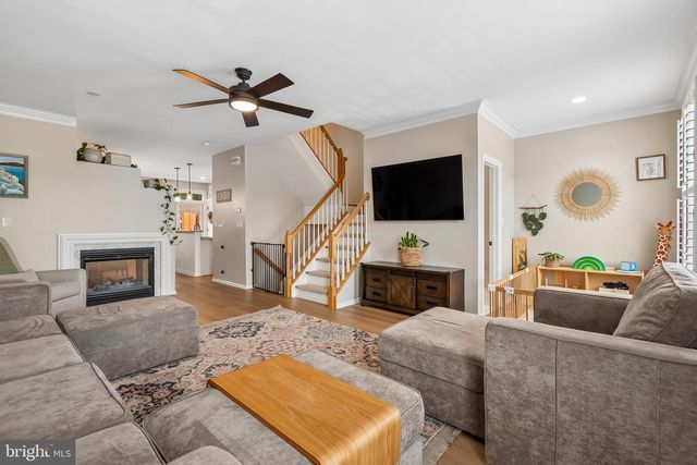 13368 COLCHESTER FERRY PL, Woodbridge, VA 22191