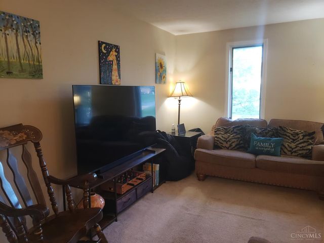 6090 Werk Road, Cincinnati, OH 45248
