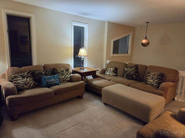 6090 Werk Road, Cincinnati, OH 45248