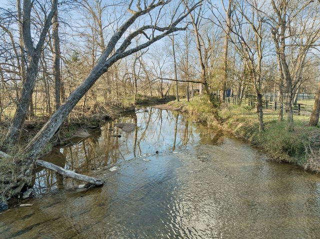 7105 Marsh Hawk Ct, Arrington, TN 37014