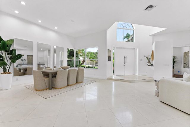 7876 Mandarin Drive, Boca Raton, FL 33433