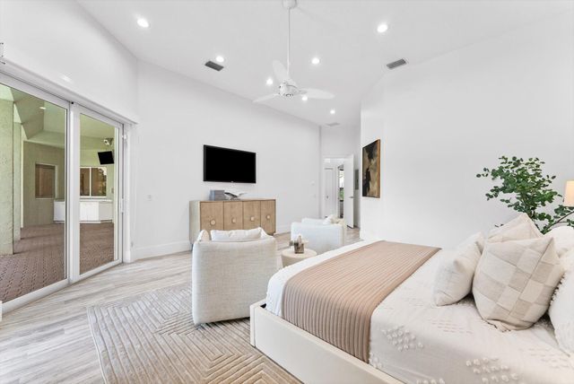 7876 Mandarin Drive, Boca Raton, FL 33433