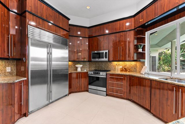7876 Mandarin Drive, Boca Raton, FL 33433