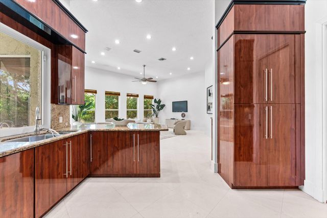 7876 Mandarin Drive, Boca Raton, FL 33433