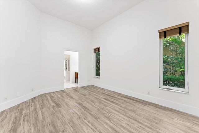 7876 Mandarin Drive, Boca Raton, FL 33433