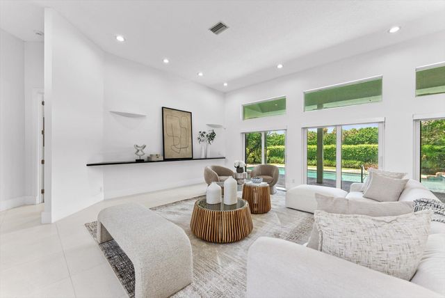 7876 Mandarin Drive, Boca Raton, FL 33433