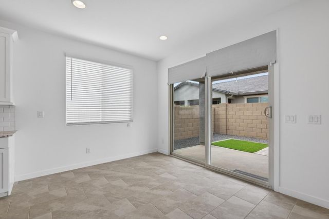 24870 N 171st Lane, Surprise, AZ 85387
