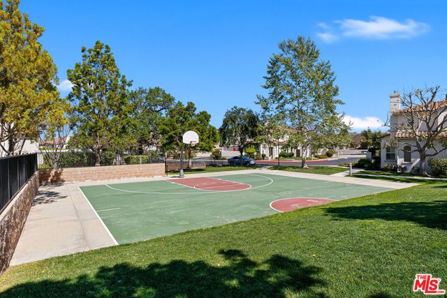 1572 Silver Shadow Drive, Newbury Park (thousand Oaks), CA 91320