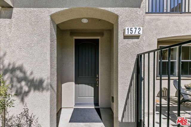 1572 Silver Shadow Drive, Newbury Park (thousand Oaks), CA 91320