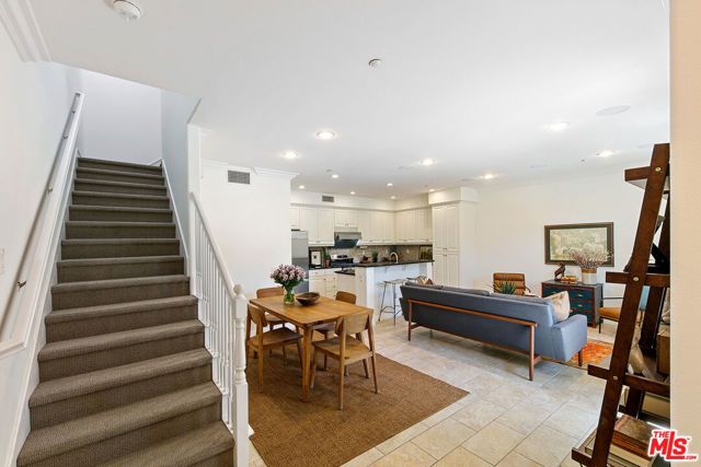 1572 Silver Shadow Drive, Newbury Park (thousand Oaks), CA 91320