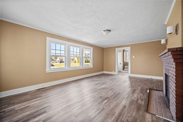 548 N Main St, Masontown, PA 15417