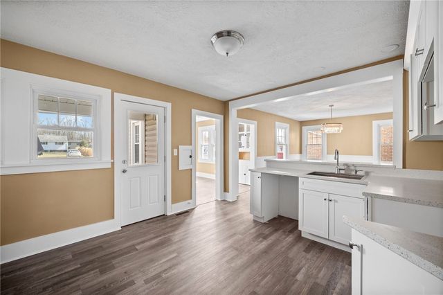 548 N Main St, Masontown, PA 15417